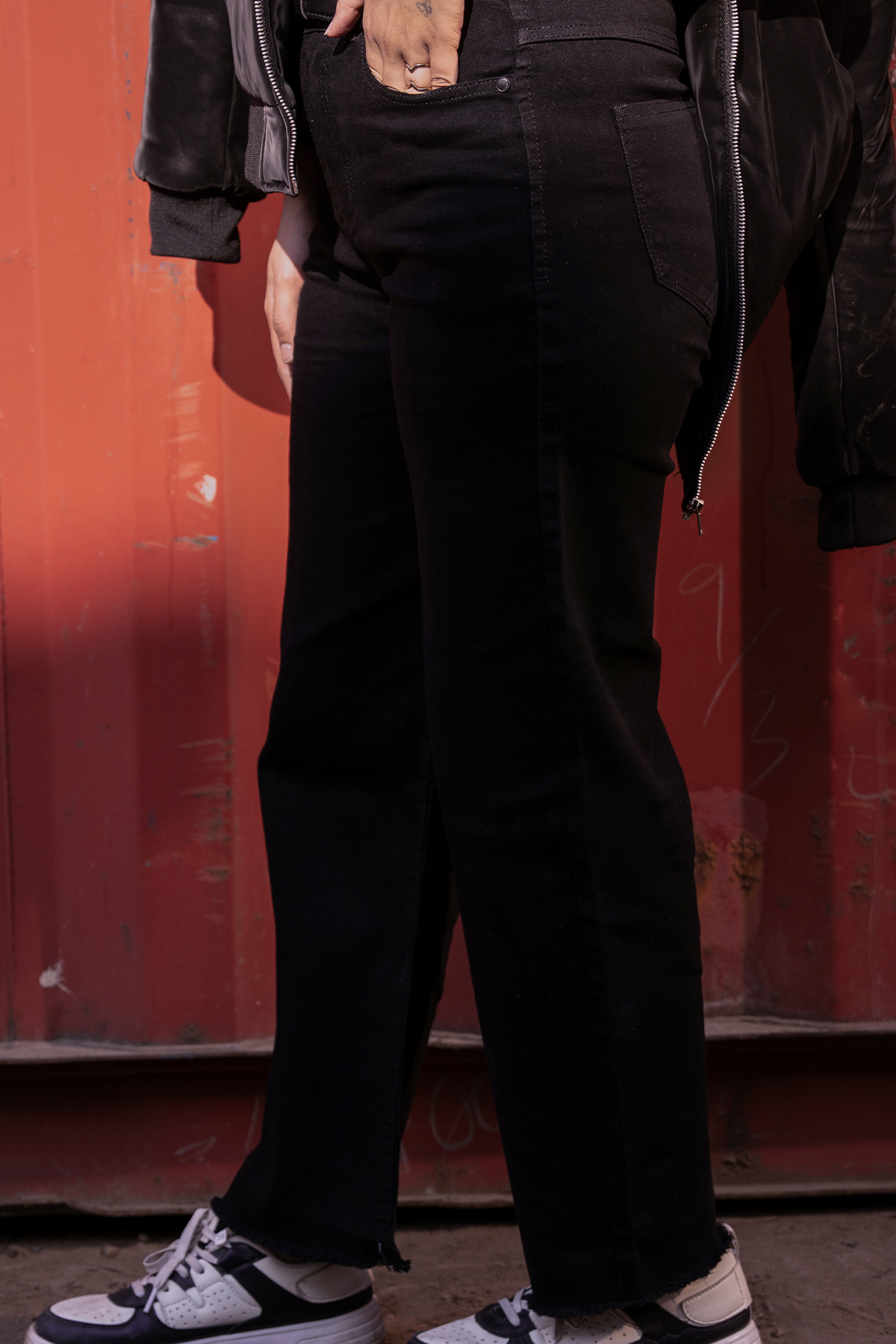 MM Urban Ease Jeans (Bold Black)